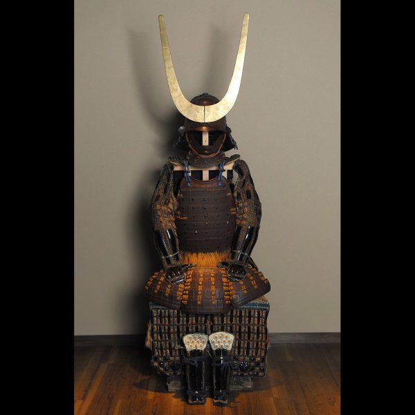 A Brown-Lacquered Armor<br><span class="small">茶色素掛威具足</span> - Image 2