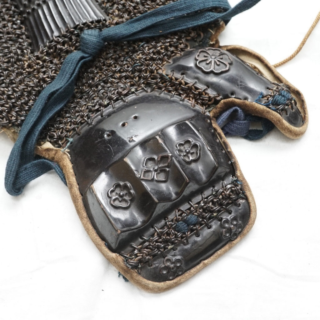 Antique Samurai armor parts: KOTE & HAIDATE Set | Samurai Museum Shop