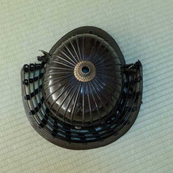 Antique Samurai Armor<br>茶漆矢筈札紺糸素懸威具足 - Image 8