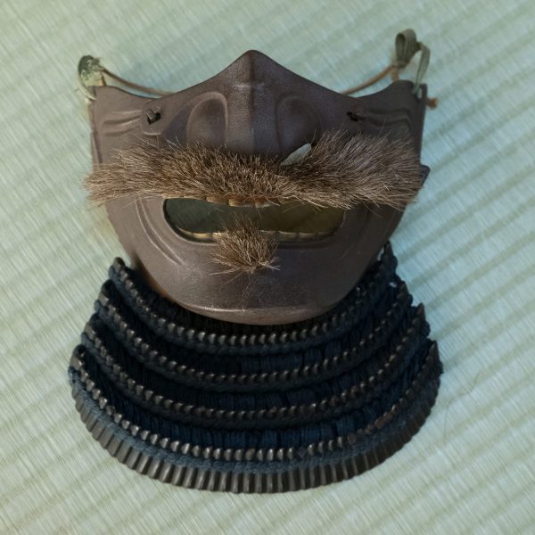 Antique Samurai Armor<br>茶漆矢筈札紺糸素懸威具足 - Image 13
