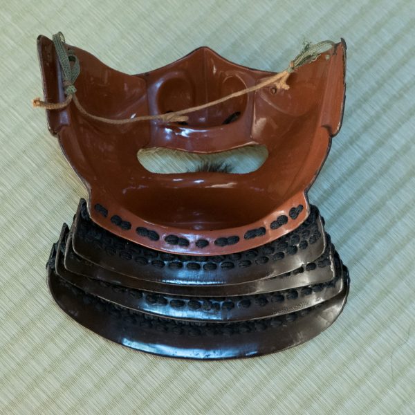 Antique Samurai Armor<br>茶漆矢筈札紺糸素懸威具足 - Image 14