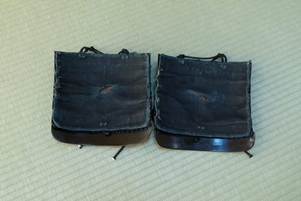 Antique Samurai Armor<br>茶漆矢筈札紺糸素懸威具足 - Image 18