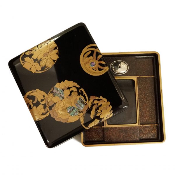 Japanese lacquer box Set-Makie Raden Bunko and Suzuribako (Bunko-04, Suzuribako-05) - Image 11