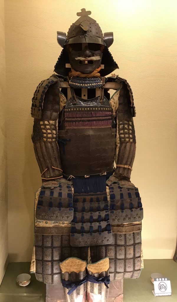 <span style="color: #000000;">Antique Mid Edo Period Samurai Armor Tetsu Sabiji Yoroi with </span><strong><span style="color: #ff0000;">Tokubetsu Kicho Shiryo</span></strong><span style="color: #000000;"> Certificate</span> - Image 3