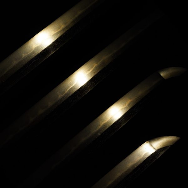 Antique Japanese Sword Katana Signed by the third-gen Yasutsugu<br> NBTHK<span style="color: #ff0000;"><strong> Tokubetsu Hozon</strong> </span>Certificate - Image 4