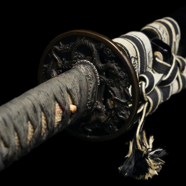 Antique Japanese Sword Katana Signed by the third-gen Yasutsugu<br> NBTHK<span style="color: #ff0000;"><strong> Tokubetsu Hozon</strong> </span>Certificate - Image 10