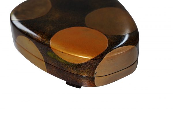 Japanese lacquer box-Makie Suzuri Bako Golden Circles (Suzuribako-07) - Image 5