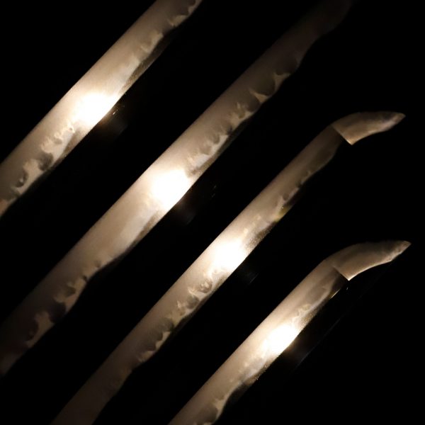 Antique Japanese Sword Katana Signed by Yasutsuna<br> NBTHK <span style="color: #ff0000;">Hozon </span>Certificate - Image 4