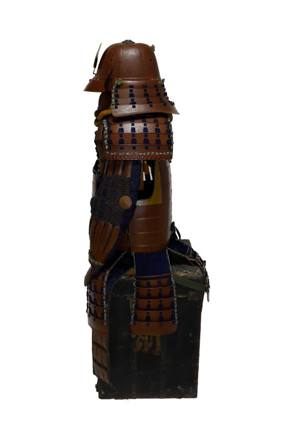 Antique Mid Edo Period Brown Lacquered Samurai Armor <br><strong><span style="color: #ff0000;"> Tokubetsu Kicho Shiryo</span></strong> Certificate (A-09) - Image 4