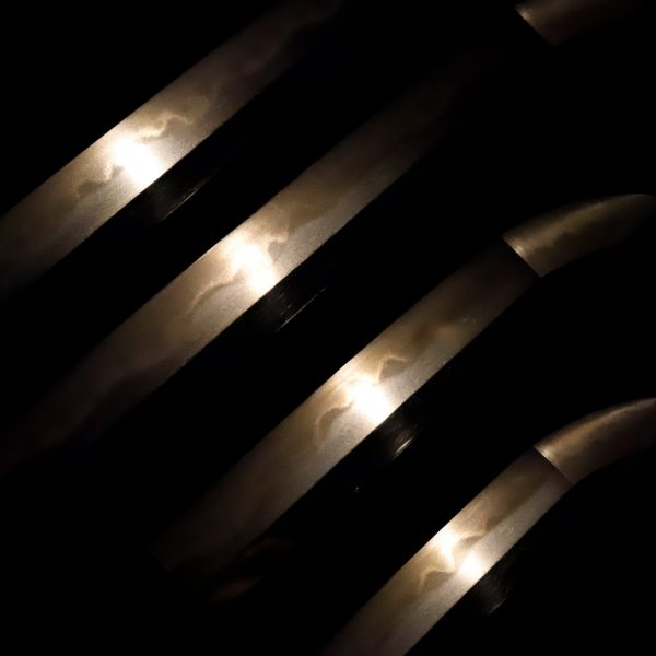 Antique Japanese Sword Katana Signed by Fujiwara Kanenaka<br> NBTHK<span style="color: #ff0000;"><strong> Tokubetsu Hozon</strong> </span>Certificate - Image 4