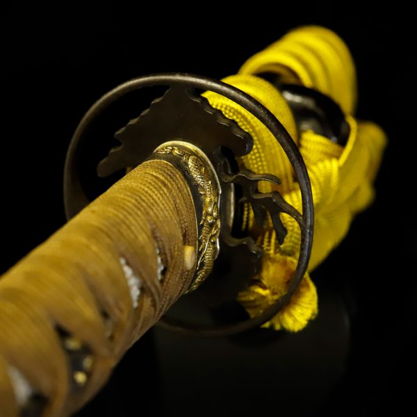 Antique Japanese Sword Wakizashi Signed by Awataguhi Omi no Kami Tadatsuna <br>NBTHK <span style="color: #ff0000;">Hozon</span> Certificate - Image 14