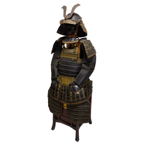 Antique Edo Period Iron Black Lacquered Samurai Armor (A-15) - Image 2