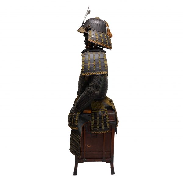 Antique Edo Period Iron Black Lacquered Samurai Armor (A-15) - Image 4