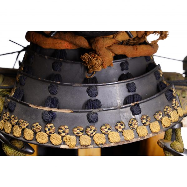 Antique Edo Period Iron Black Lacquered Samurai Armor (A-15) - Image 9