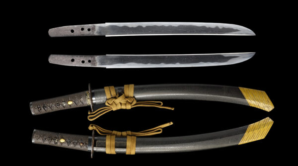 Antique Japanese Sword Tanto Signed by Bishu Sukesada<br> NBTHK <span style="color: #ff0000;">Hozon </span>Certificate - Image 12