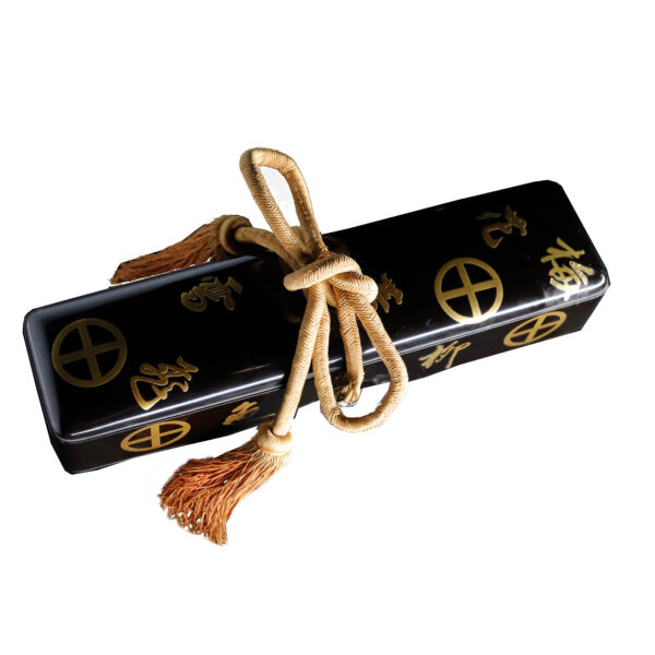 Antique Japanese Sword Tanto Attributed to Soshu Tsunahiro<br> NBTHK <span style="color: #ff0000;">Hozon </span>Certificate and Tokubetsu Kicho Kodogu with the Urushi box - Image 30