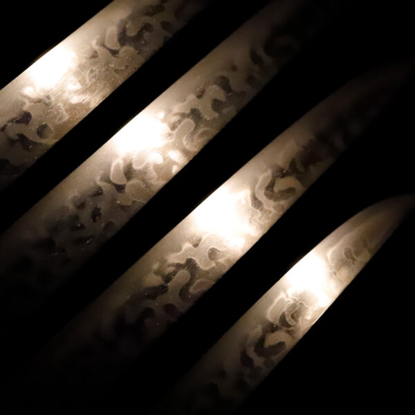 Antique Japanese Sword Tanto Attributed to Soshu Tsunahiro<br> NBTHK <span style="color: #ff0000;">Hozon </span>Certificate and Tokubetsu Kicho Kodogu with the Urushi box - Image 4