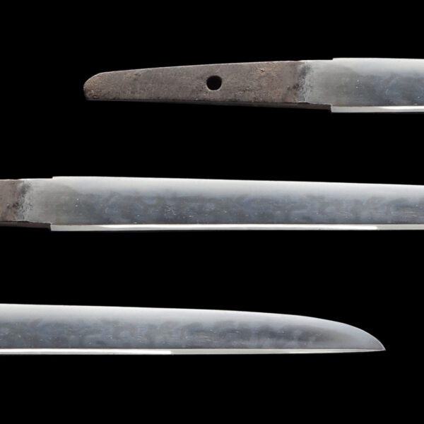 Antique Japanese Sword Tanto Attributed to Soshu Tsunahiro<br> NBTHK <span style="color: #ff0000;">Hozon </span>Certificate and Tokubetsu Kicho Kodogu with the Urushi box - Image 2