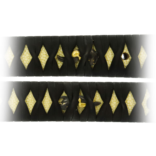Antique Japanese Sword Katana Signed by Fujiwara Kuniyoshi <br>NBTHK <span style="color: #ff0000;">Hozon </span>Certificate - Image 16