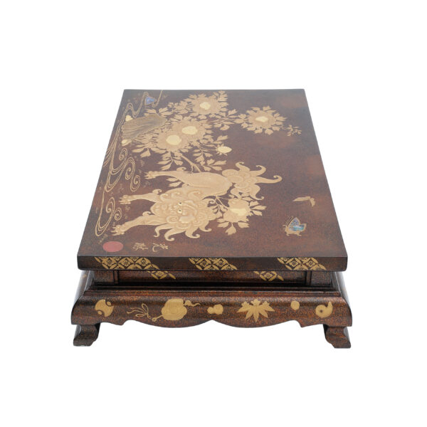 Antique Japanese Makie Table<br>Karajishi Botan Zu - Image 4
