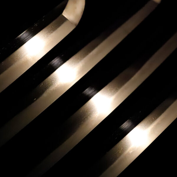 Antique Japanese Sword Wakizashi Signed by the late-gen Echizen Yasutsugu <br>NBTHK <span style="color: #ff0000;"><strong> Tokubetsu Hozon</strong> </span>Certificate - Image 5