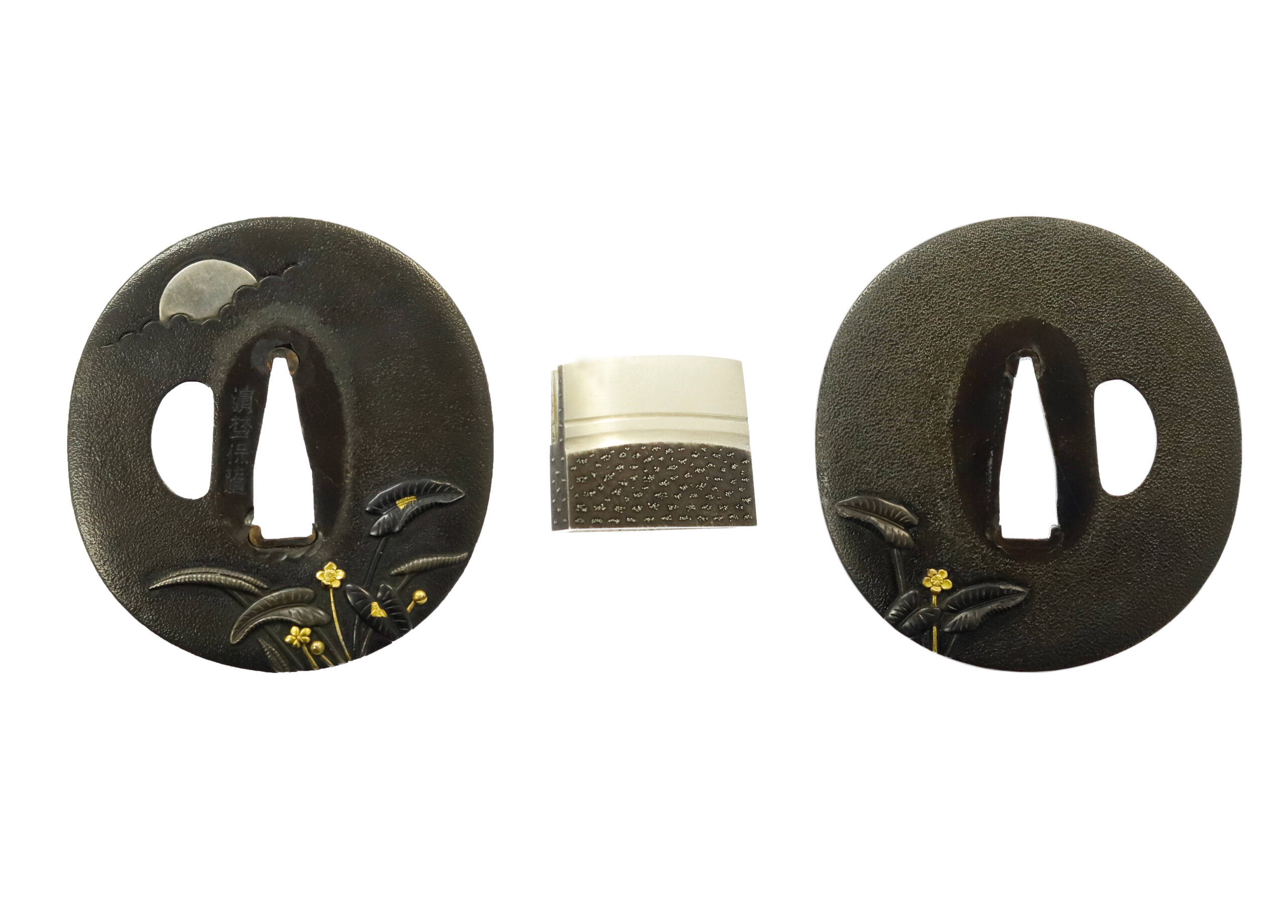 刀鍔   富士山　鯉　DT-9-6 Early Edo Wakizashi signed by Tadahiro | Samurai Museum Shop