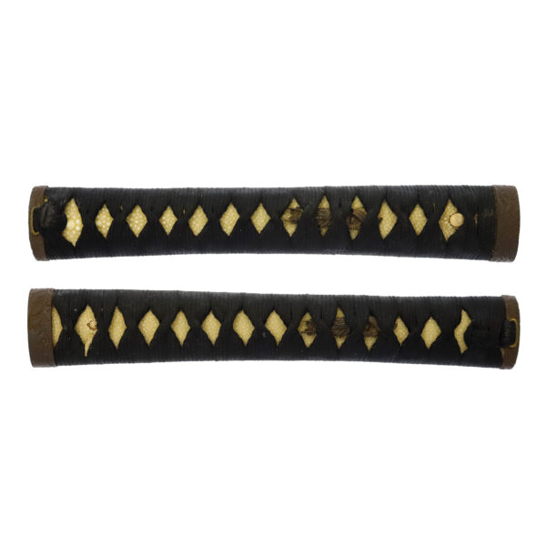 Antique Japanese Sword Katana Signed by Yamato no Kami Minamoto Hironobu<br> NBTHK <span style="color: #ff0000;">Hozon </span>Certificate - Image 15