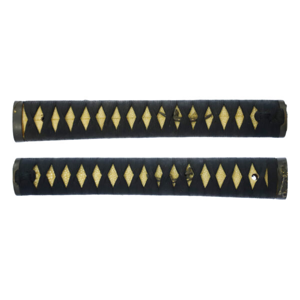 Antique Japanese Sword Katana Signed by Fujiwara Yoshitake <br>NBTHK <span style="color: #ff0000;">Hozon </span>Certificate - Image 18