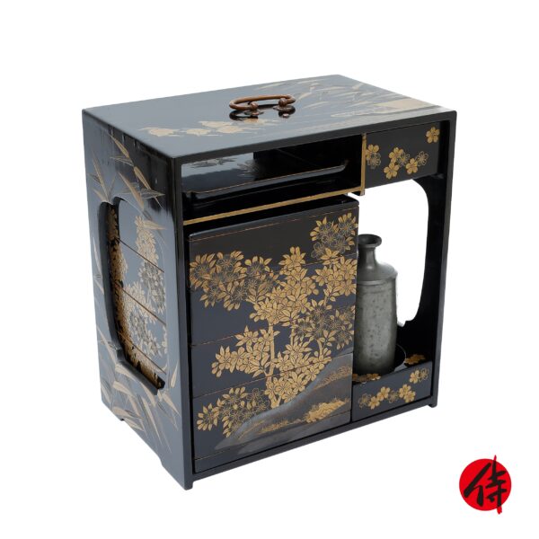 Antique Japanese Lacquer Box<br> (Bento-03)