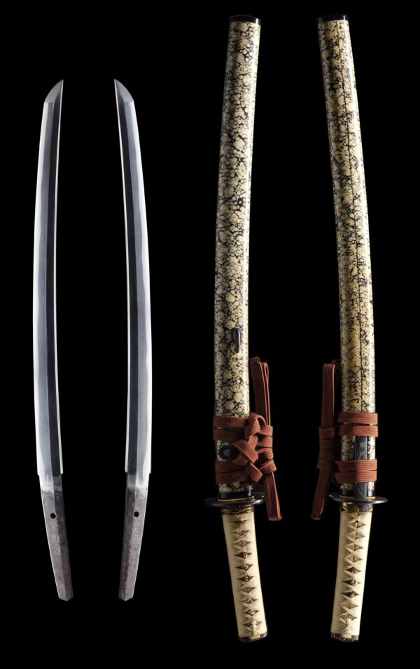 Antique Japanese Sword Wakizashi Signed by Yasutsugu Nyudo<br> NBTHK <span style="color: #ff0000;"><strong> Tokubetsu Hozon</strong> </span>Certificate - Image 8