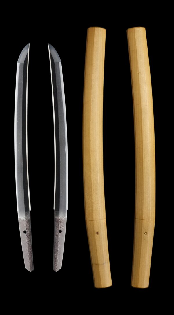 Antique Japanese Sword Wakizashi Signed by Iga no Kami Fujiwara no Kinmichi<br> NBTHK <span style="color: #ff0000;"><strong> Tokubetsu Hozon</strong> </span>Certificate - Image 8