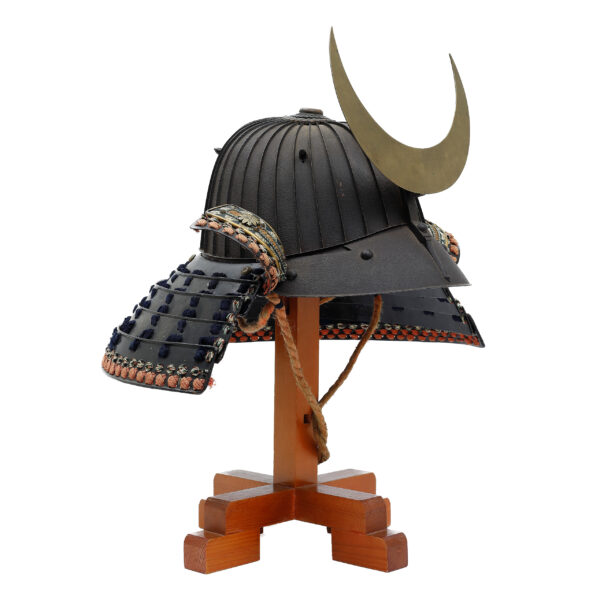 Antique Samurai Helmet <br>Late Edo Period Sanjuni Ken Suji Kabuto with <span style="color: #ff0000;"><strong>Tokubetsu Kicho</strong></span> Shiryo Certificate</span></strong> (KT-32) - Image 3
