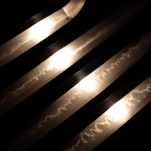 Antique Japanese Sword Katana Signed by Yasutsuna <br>NBTHK<span style="color: #ff0000;"><strong> Tokubetsu Hozon</strong> </span>Certificate - Image 4