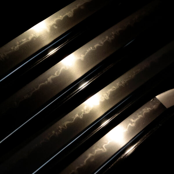 Antique Japanese Sword Katana Signed by Taira Shigetoyo<br> NBTHK <span style="color: #ff0000;">Hozon </span>Certificate - Image 4