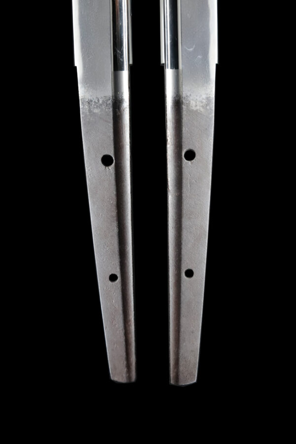 Antique Japanese Sword Katana Attributed to Den Naoe Kanetomo<br><span style="color: #000000;">NBTHK <span style="color: #5accff;"><strong>JUYO TOKEN</strong></span> Certificate</span> - Image 9