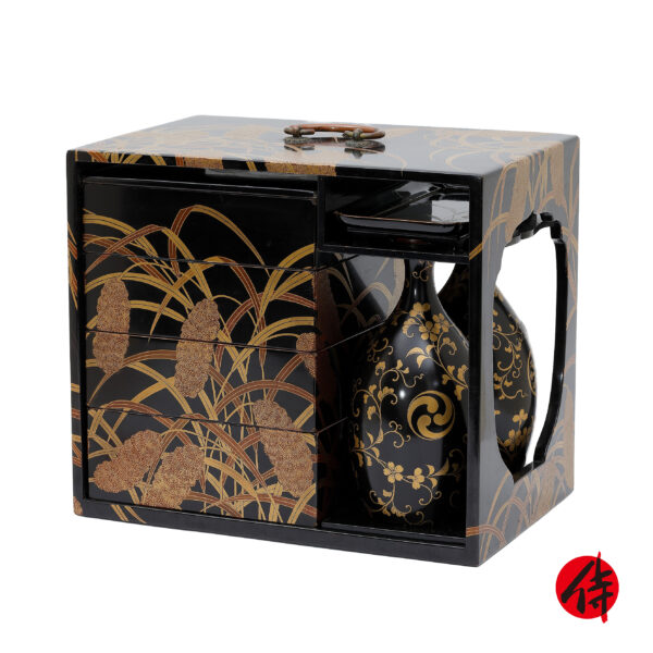 Antique Japanese Lacquer Box<br> (Bento-06)