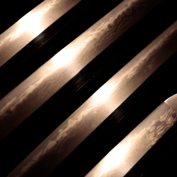 Antique Japanese Sword Katana Signed by Ikkansai Yoshihiro<br> NBTHK<span style="color: #ff0000;"><strong> Tokubetsu Hozon</strong> </span>Certificate - Image 4