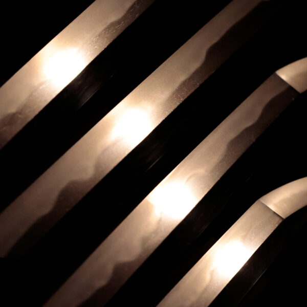 Antique Japanese Sword Katana Attributed to Hizen Kunihiro<br> NBTHK <span style="color: #ff0000;">Hozon </span>Certificate - Image 4