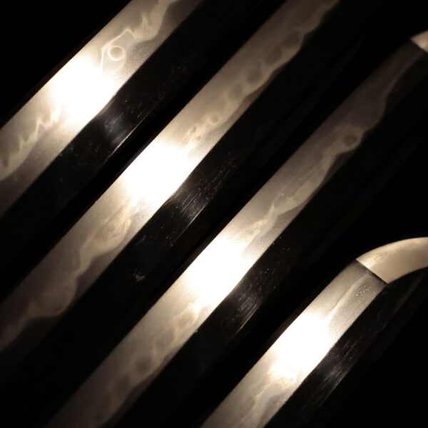 Antique Japanese Sword Katana Signed by Kawachi no Kami Kunisuke <br>NBTHK<span style="color: #ff0000;"><strong> Tokubetsu Hozon</strong> </span>Certificate - Image 4