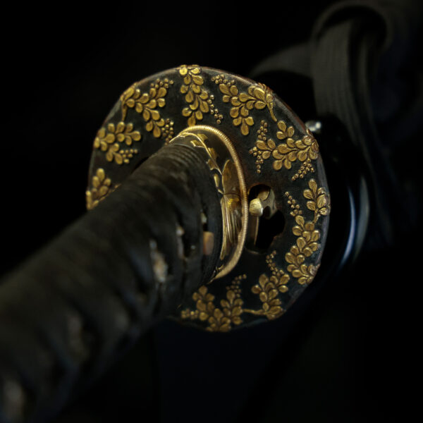 Antique Japanese Sword Katana Signed by Omi no Kami Minamoto Hisamichi<br>NBTHK<span style="color: #ff0000;"><strong> Tokubetsu Hozon</strong> </span>Certificate - Image 15