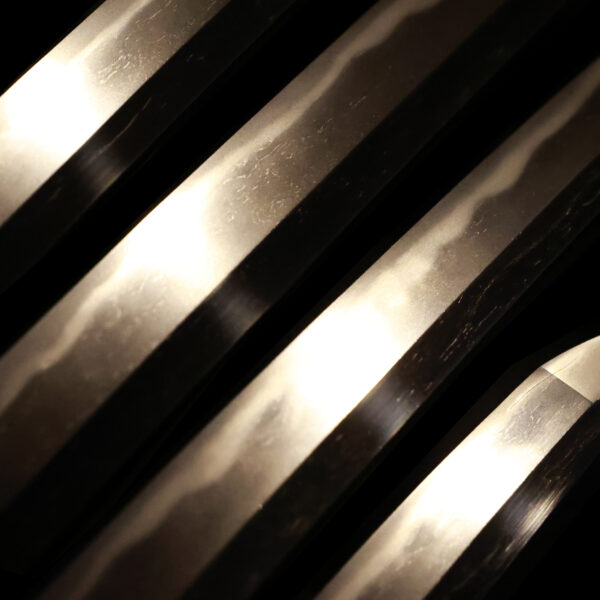Antique Japanese Sword Katana Attributed to Den Yoshioka Ichimonji <br>NBTHK<span style="color: #ff0000;"><strong> Tokubetsu Hozon</strong> </span>Certificate - Image 4