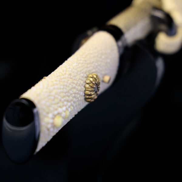 Antique Japanese Sword Wakizashi Signed by Kanesada<br>NBTHK <span style="color: #ff0000;">Hozon </span>Certificate - Image 16