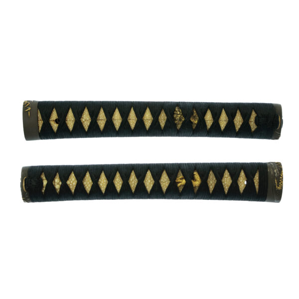 Antique Japanese Sword Daisho Attributed to Kaneharu /Signed by Mutsu no Kami Tadayoshi NBTHK<span style="color: #ff0000;"> Hozon </span>Certificate and<span style="color: #ff0000;"><strong> Tokubetsu Hozon</strong></span> Certificate - Image 36