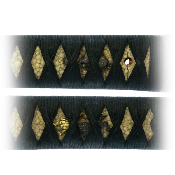 Antique Japanese Sword Daisho Attributed to Kaneharu /Signed by Mutsu no Kami Tadayoshi NBTHK<span style="color: #ff0000;"> Hozon </span>Certificate and<span style="color: #ff0000;"><strong> Tokubetsu Hozon</strong></span> Certificate - Image 39