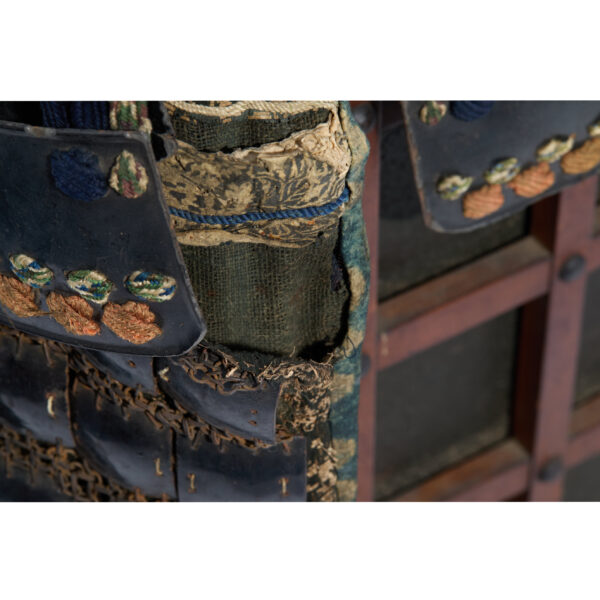 Antique Mid Edo Period Samurai Armor <strong><span style="color: #ff0000;"> Tokubetsu Kicho Shiryo</span></strong> Certificate (A-40) - Image 24