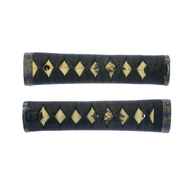 Antique Japanese Sword Wakizashi Signed by Kozuke no suke Minamoto Yoshimasa<br> NBTHK <span style="color: #ff0000;"><strong> Tokubetsu Hozon</strong> </span>Certificate - Image 19