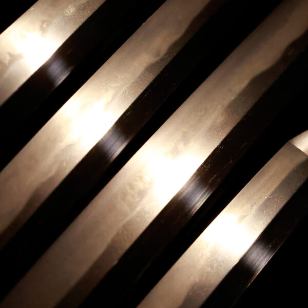 Antique Japanese Sword Katana Attributed to Kashu Ietsugu <br>NBTHK <span style="color: #ff0000;">Hozon </span>Certificate - Image 4