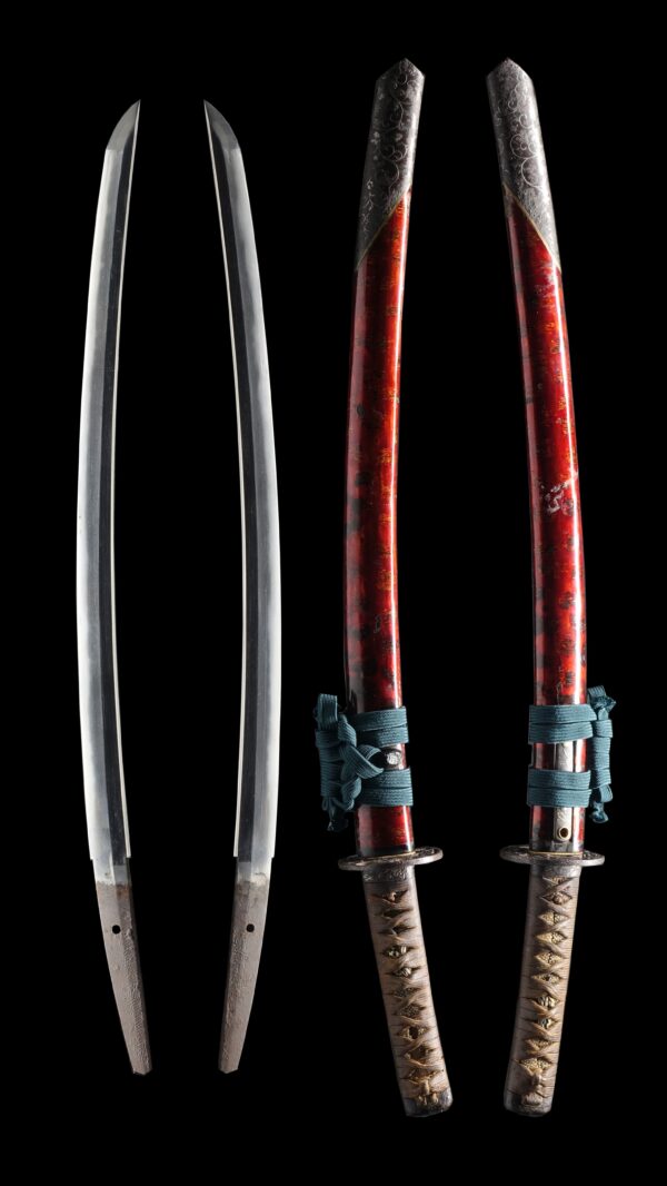 Antique Japanese Sword Wakizashi Signed by Mutsu no Kami Fujiwara Nobusada<br>NBTHK <span style="color: #ff0000;">Hozon </span>Certificate - Image 8