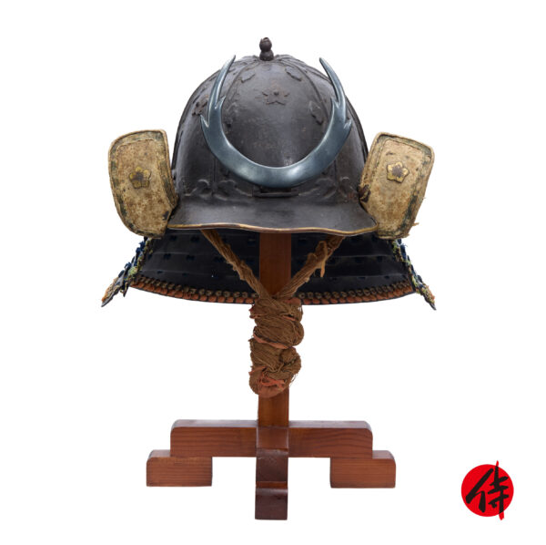 Antique Samurai Helmet <br>Mid Edo Period Rokumai Bari Kawari Kabuto with <span style="color: #ff0000;"><strong>Kicho</strong></span> Shiryo Certificate</span></strong> (KT-41)