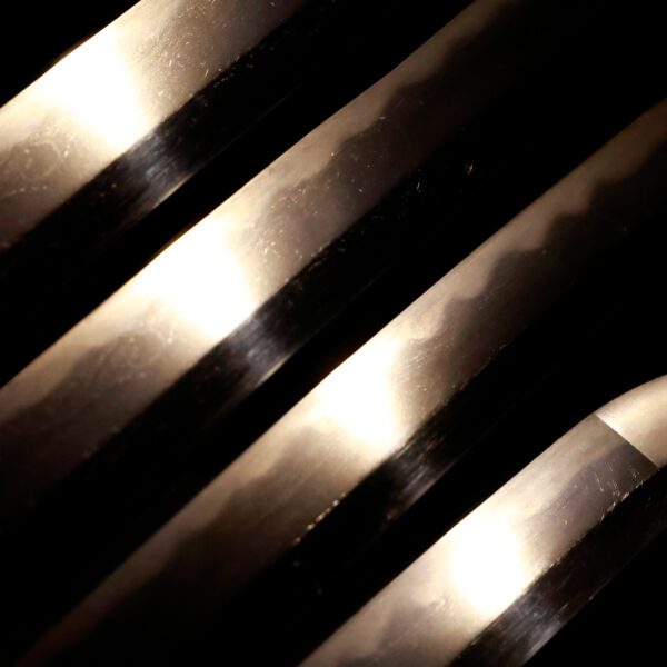 Antique Japanese Sword Katana Attributed to Enryushi Kunihide <br>NBTHK <span style="color: #ff0000;">Hozon </span>Certificate - Image 4